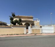 Вилла в Альгорфе 163 кв.м с 4 спальнями и бассейном