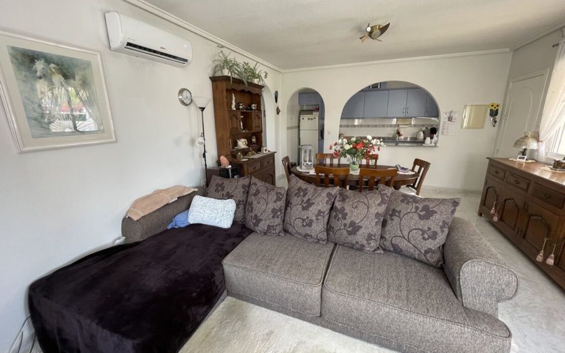 Вилла в Альгорфе 163 кв.м с 4 спальнями и бассейном