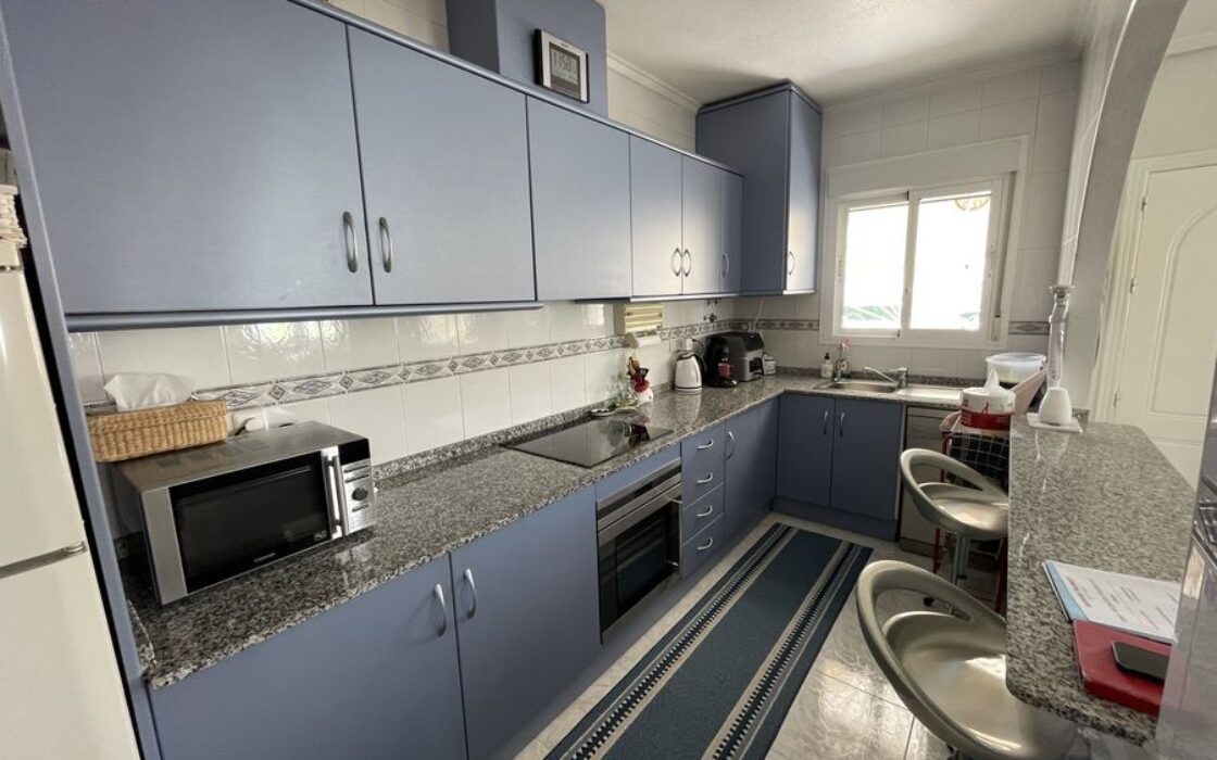 Вилла в Альгорфе 163 кв.м с 4 спальнями и бассейном