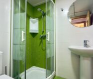 Элегантный дом в Sierra Cortina с террасой у моря 80 кв.м