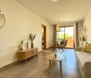 Элегантный дом в Sierra Cortina с террасой у моря 80 кв.м