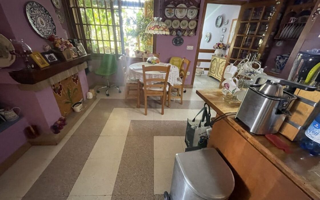 Дом в Рохалес 4 комнаты с террасой и мебелью