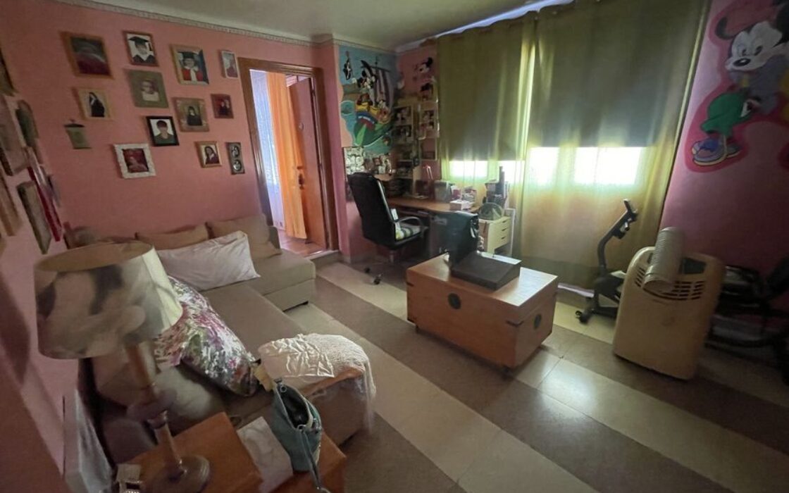 Дом в Рохалес 4 комнаты с террасой и мебелью