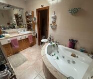 Дом в Рохалес 4 комнаты с террасой и мебелью