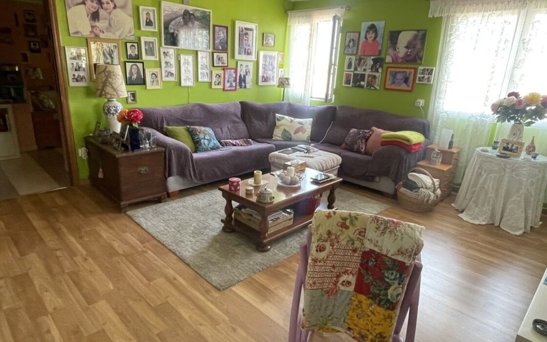 Дом в Рохалес 4 комнаты с террасой и мебелью