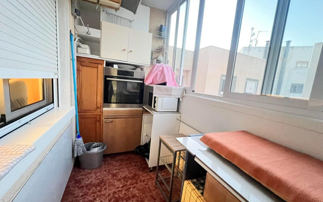 Апартаменты 60 кв.м с террасой в Торревьехе