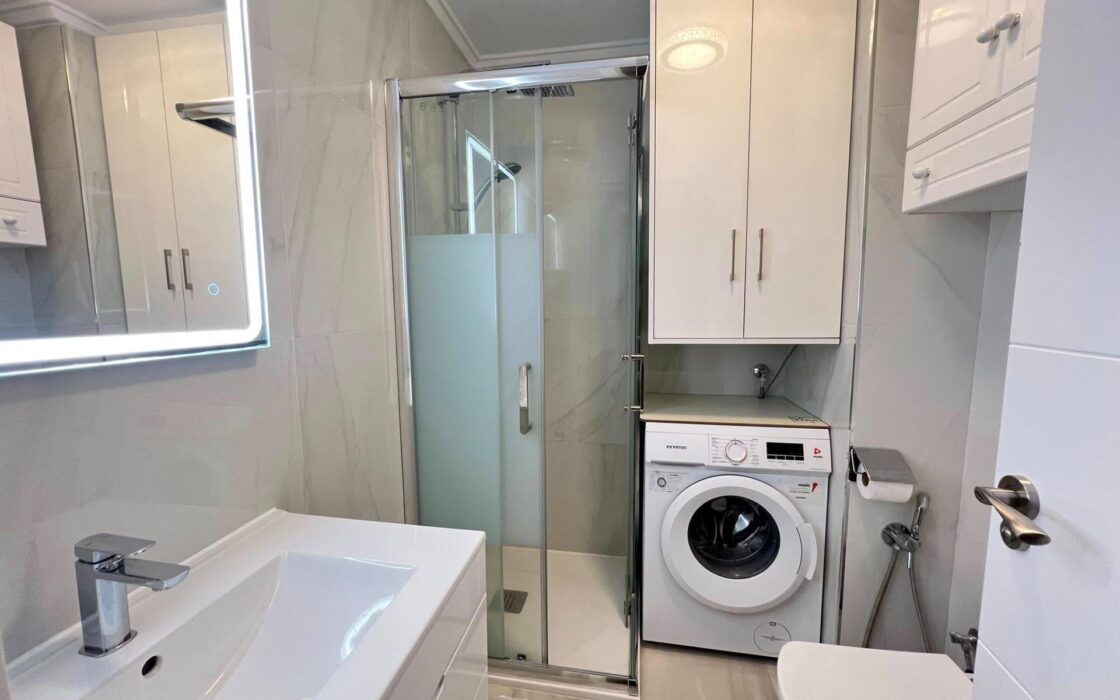 Апартаменты 60 кв.м с террасой в Торревьехе