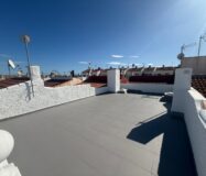 Бунгало 69 кв.м в Торревьехе с террасой у моря