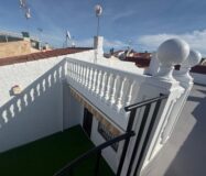 Бунгало 69 кв.м в Торревьехе с террасой у моря