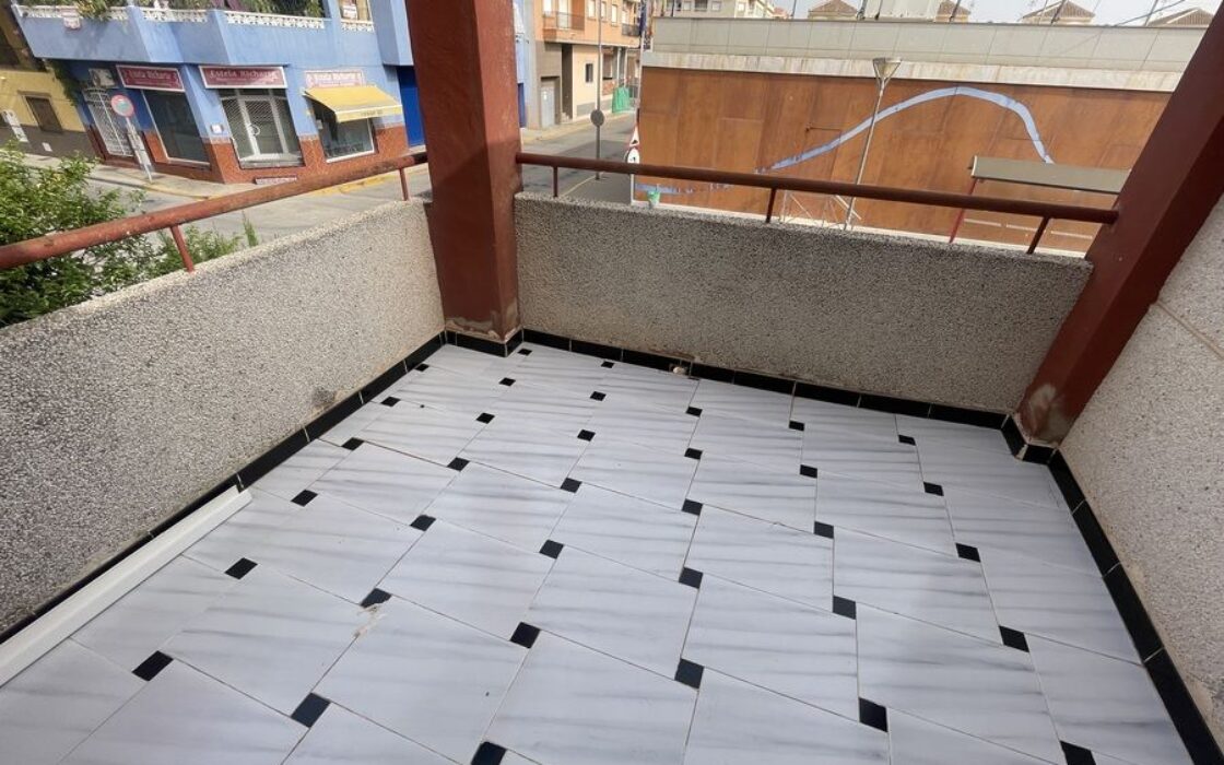 Дом в Рохалес с террасой, 4 комнаты, 172 кв.м