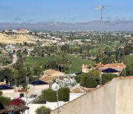 Дом в Альгорфе 4 комнаты с общим бассейном