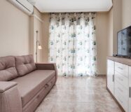 Квартира 51 кв.м с террасой в центре Торревьехи у моря