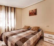 Квартира 51 кв.м с террасой в центре Торревьехи у моря