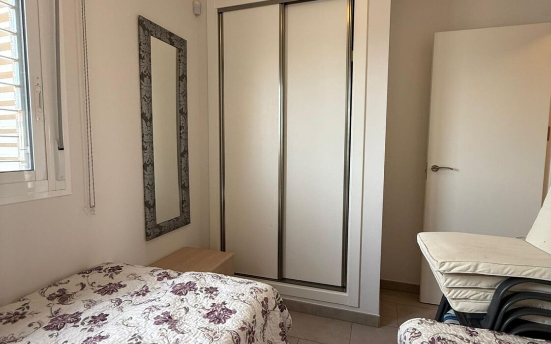 Бунгало 63 кв.м в Торревьехе у моря с террасой