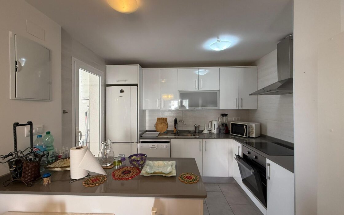 Бунгало 63 кв.м в Торревьехе у моря с террасой