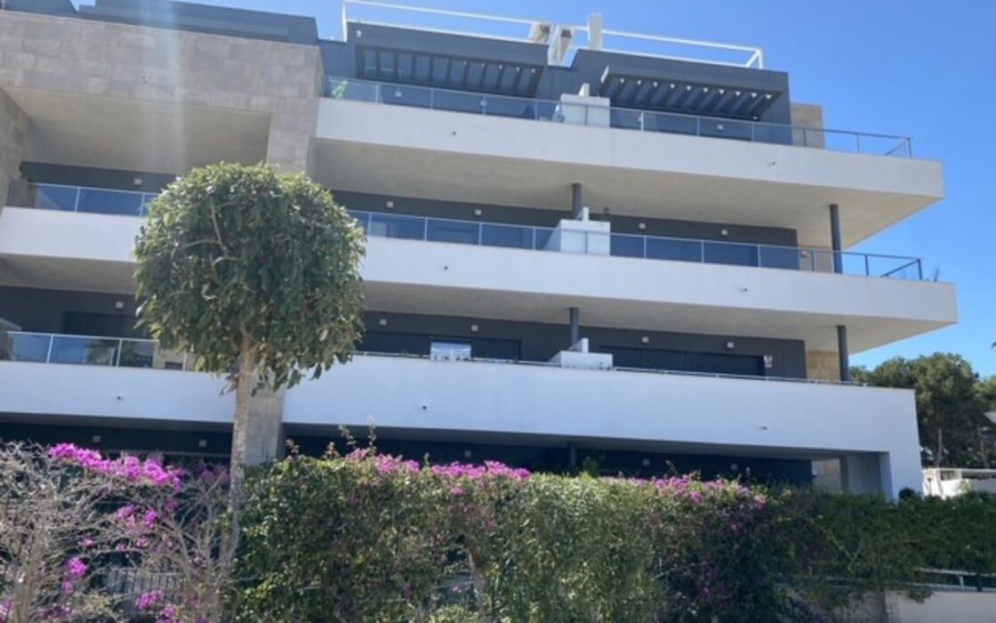 Апартаменты в Ориуэла Коста с бассейном, 3 спальни