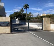 Апартаменты в Ориуэла Коста с бассейном, 3 спальни