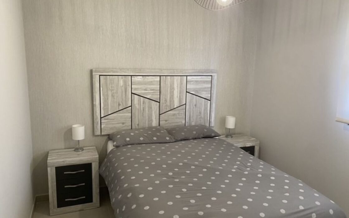 Апартаменты в Ориуэла Коста с бассейном, 3 спальни