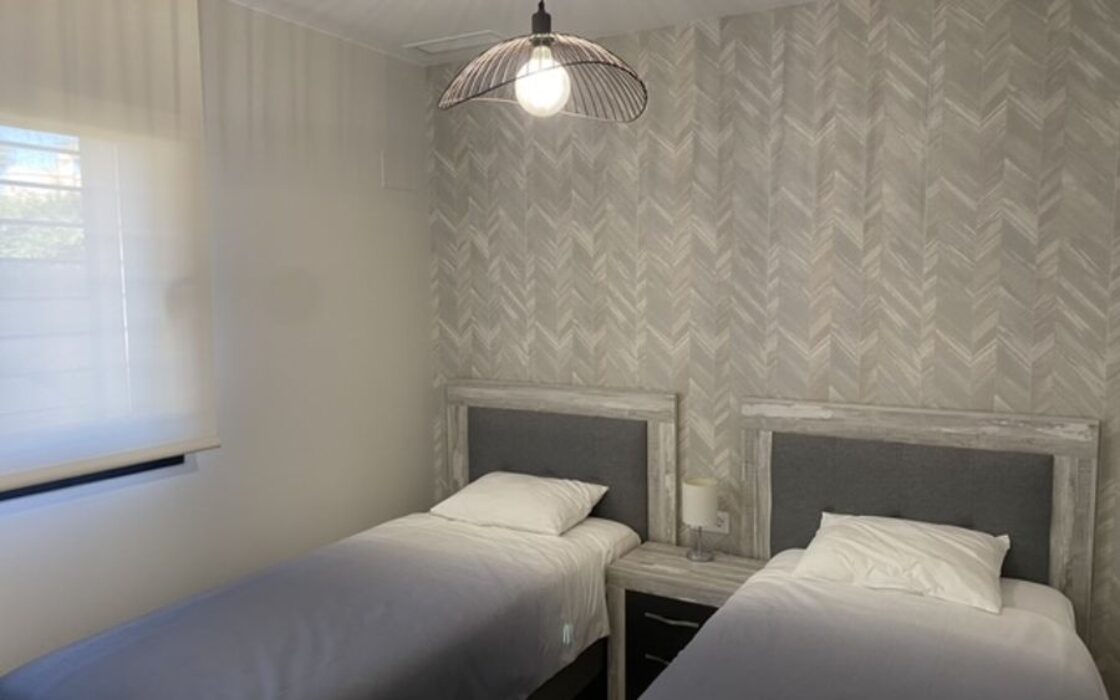 Апартаменты в Ориуэла Коста с бассейном, 3 спальни