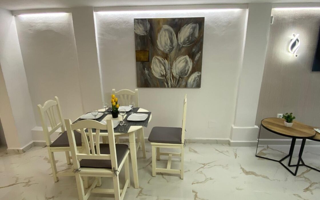 Бунгало в Торревьехе с террасой и видом на море