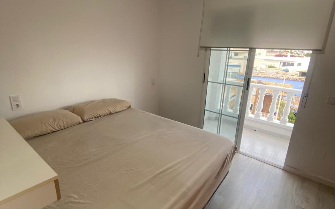 Бунгало в Торревьехе с террасой и видом на море