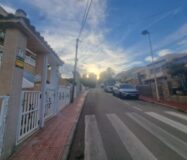 Бунгало в Торревьехе с террасой и видом на море