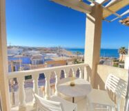 Бунгало в Торревьехе с террасой и видом на море