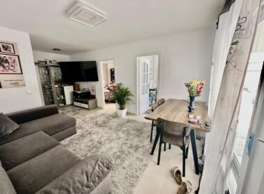 Бунгало в Торревьехе 95 кв.м с бассейном и террасой