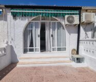 Бунгало 1 комната в Торревьехе 43 кв.м с террасой 16 кв.м