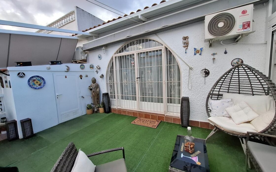 Бунгало в Торревьехе 52 кв.м с 2 спальнями в 6 км от моря