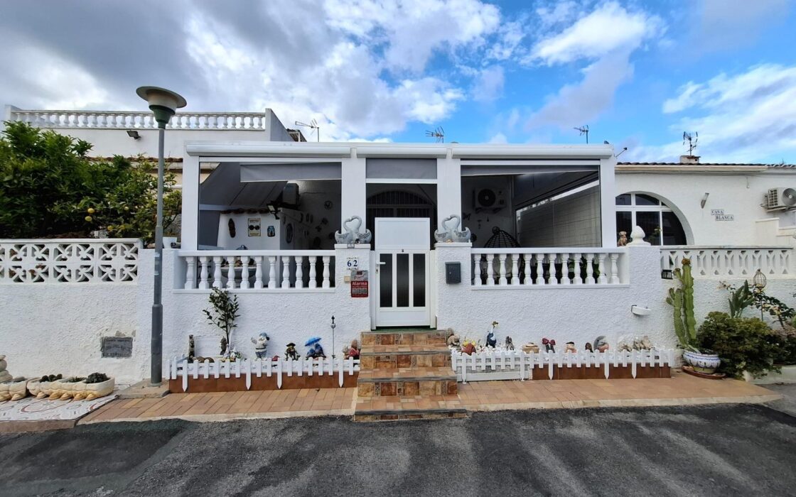 Бунгало в Торревьехе 52 кв.м с 2 спальнями в 6 км от моря