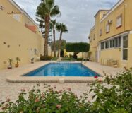 Бунгало 3 спальни в Ориуэла Коста с бассейном 69 кв.м