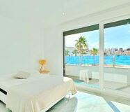 Бунгало 113 кв.м с террасой в Торревьехе у моря