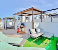 Бунгало 113 кв.м с террасой в Торревьехе у моря