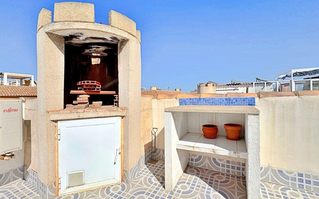 Бунгало 3 комнаты в Ориуэла Коста 650 м до моря