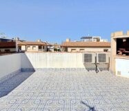 Бунгало 3 комнаты в Ориуэла Коста 650 м до моря