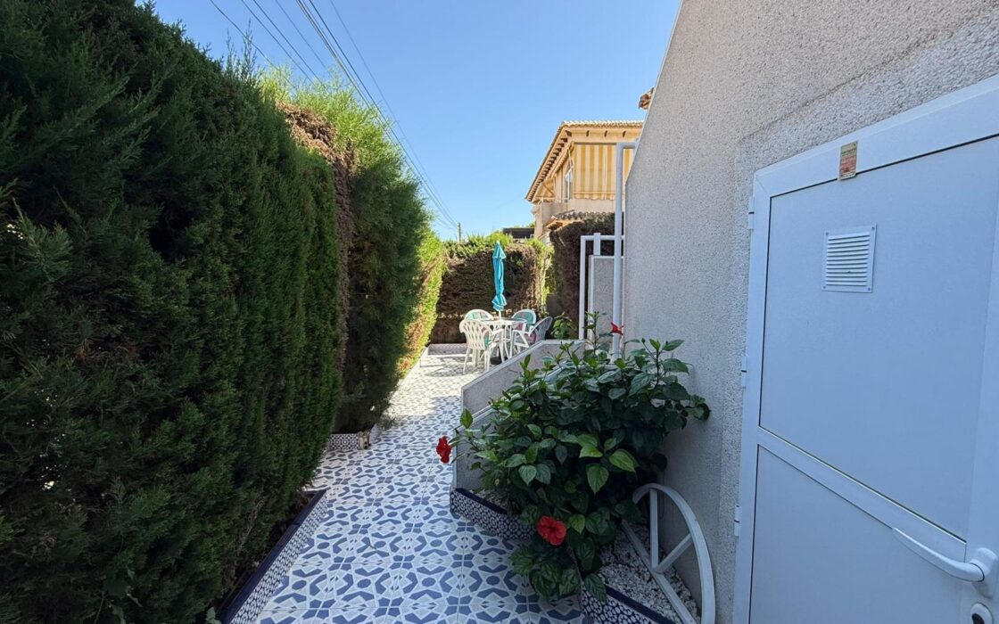 Бунгало в Торревьехе, 55 кв.м, 2 спальни, у моря