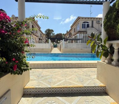 Бунгало в Торревьехе, 55 кв.м, 2 спальни, у моря