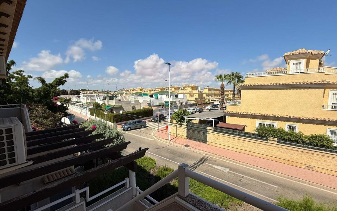 Бунгало в Торревьехе, 55 кв.м, 2 спальни, у моря