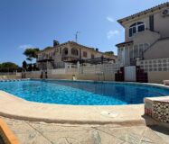 Бунгало в Торревьехе, 55 кв.м, 2 спальни, у моря