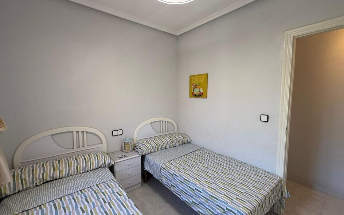 Бунгало в Торревьехе, 55 кв.м, 2 спальни, у моря