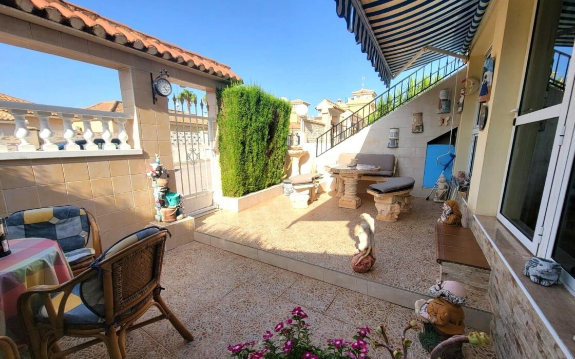 Бунгало с террасой в Лос-Фруталес у моря 54 кв.м