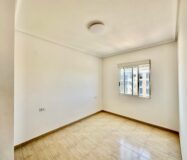 Бунгало на верхнем этаже в Орихуэла Коста у моря 68 кв.м