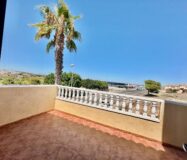 Бунгало на верхнем этаже в Орихуэла Коста у моря 68 кв.м