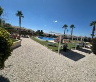 Бунгало на верхнем этаже в Орихуэла Коста у моря 68 кв.м