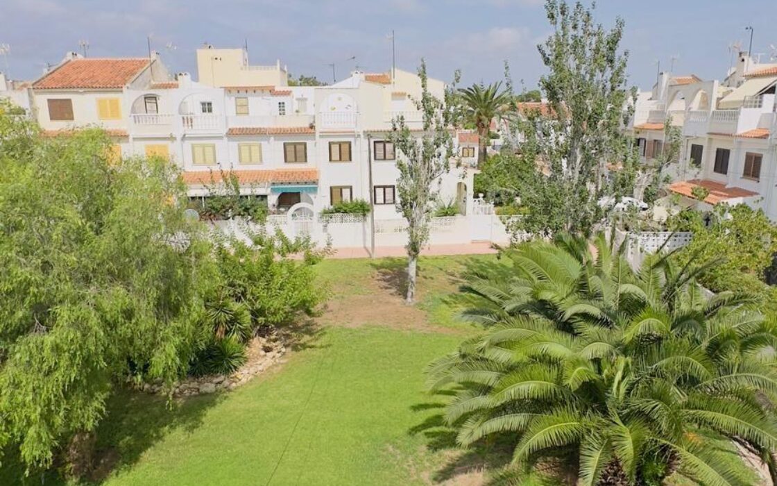 Бунгало в Торревьехе 86 кв.м, 300 м до моря, с балконом