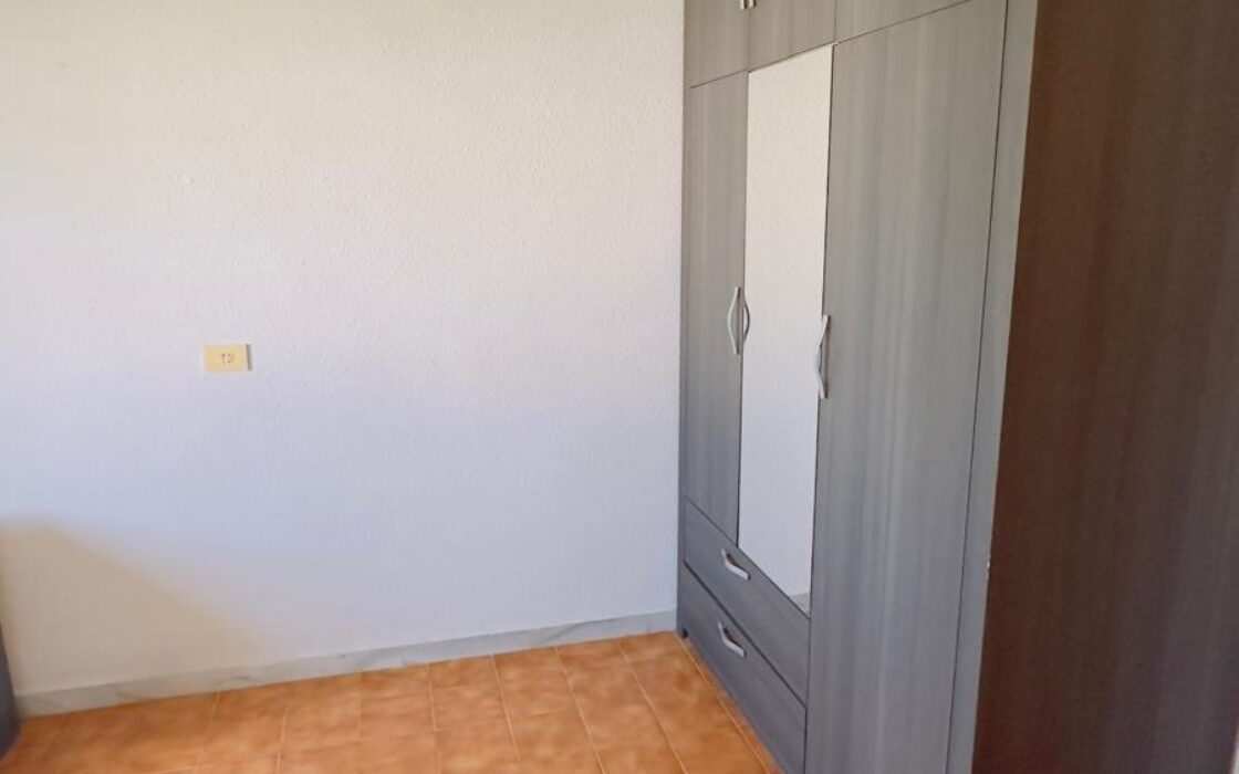 Бунгало в Торревьехе 86 кв.м, 300 м до моря, с балконом