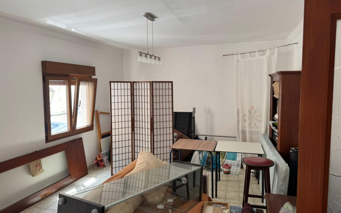 Бунгало 258 кв.м в историческом центре Кальпы с террасами