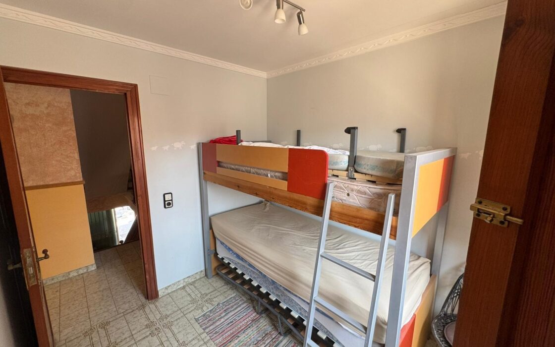 Бунгало 258 кв.м в историческом центре Кальпы с террасами