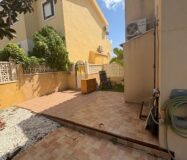 Бунгало в San Miguel de Salinas с бассейном 45 кв.м